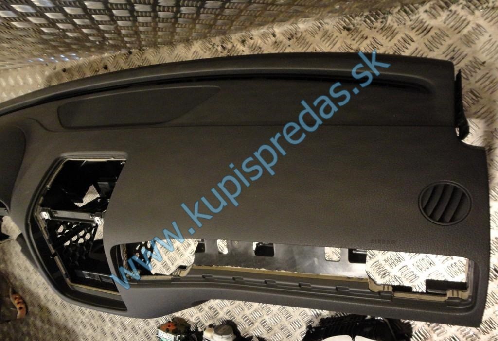Palubná doska + airbagy VW TOUAREG 7P6  